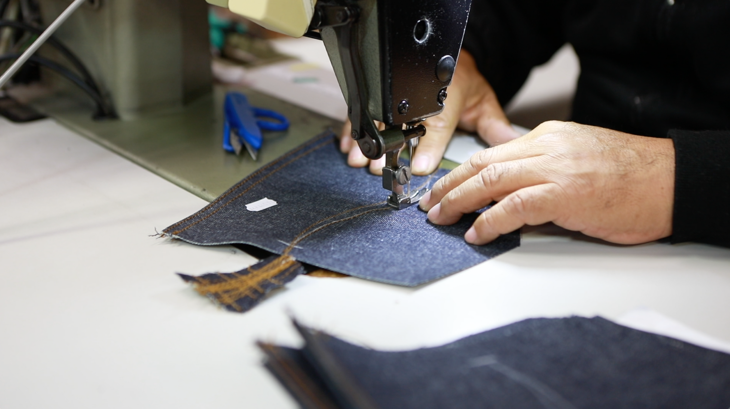 Blackthorn Denim pocket pattern being sewn